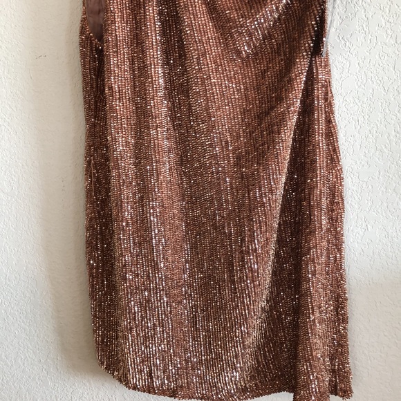 RETROFÊTE Ella One-Shoulder Sequin Dress - Picture 7 of 13